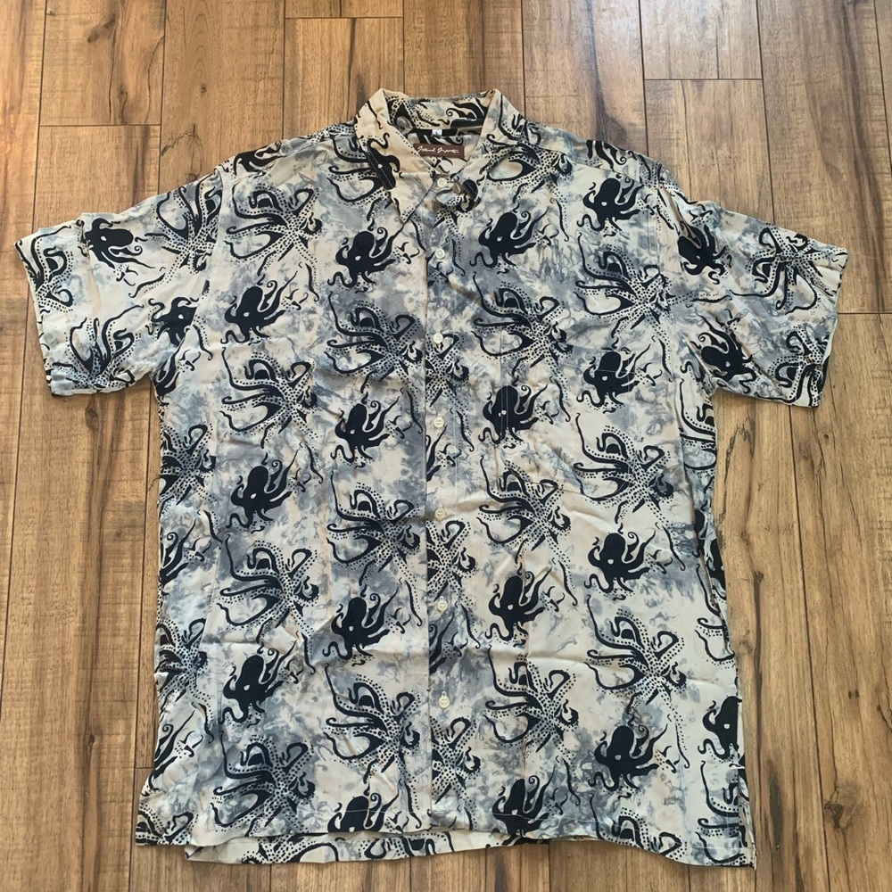 Island Octopus Print Oversized Hawaiian Button Shirt Short Sleeve Men’s Large